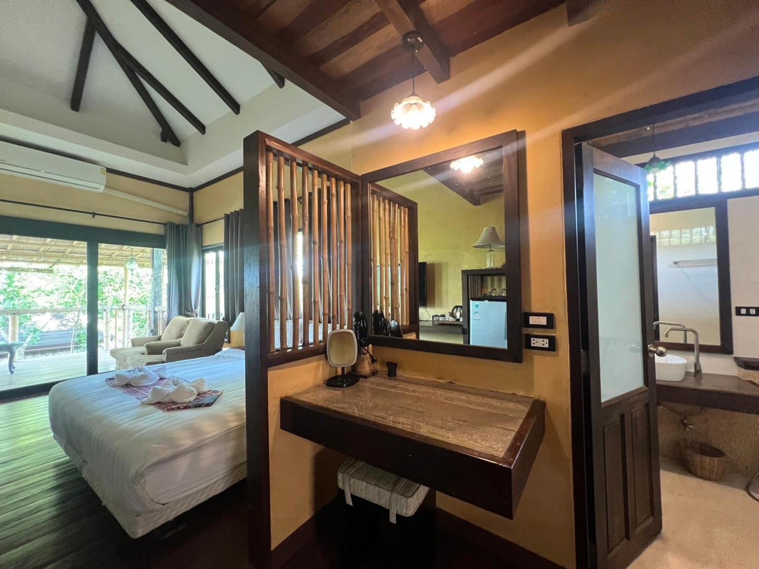 Отель Relax House Lanta Old Town Ко-Ланта Экстерьер фото