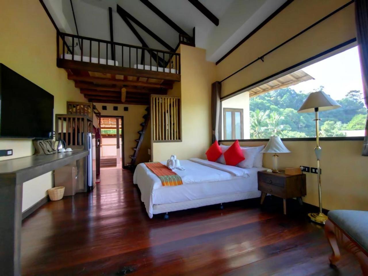 Отель Relax House Lanta Old Town Ко-Ланта Экстерьер фото
