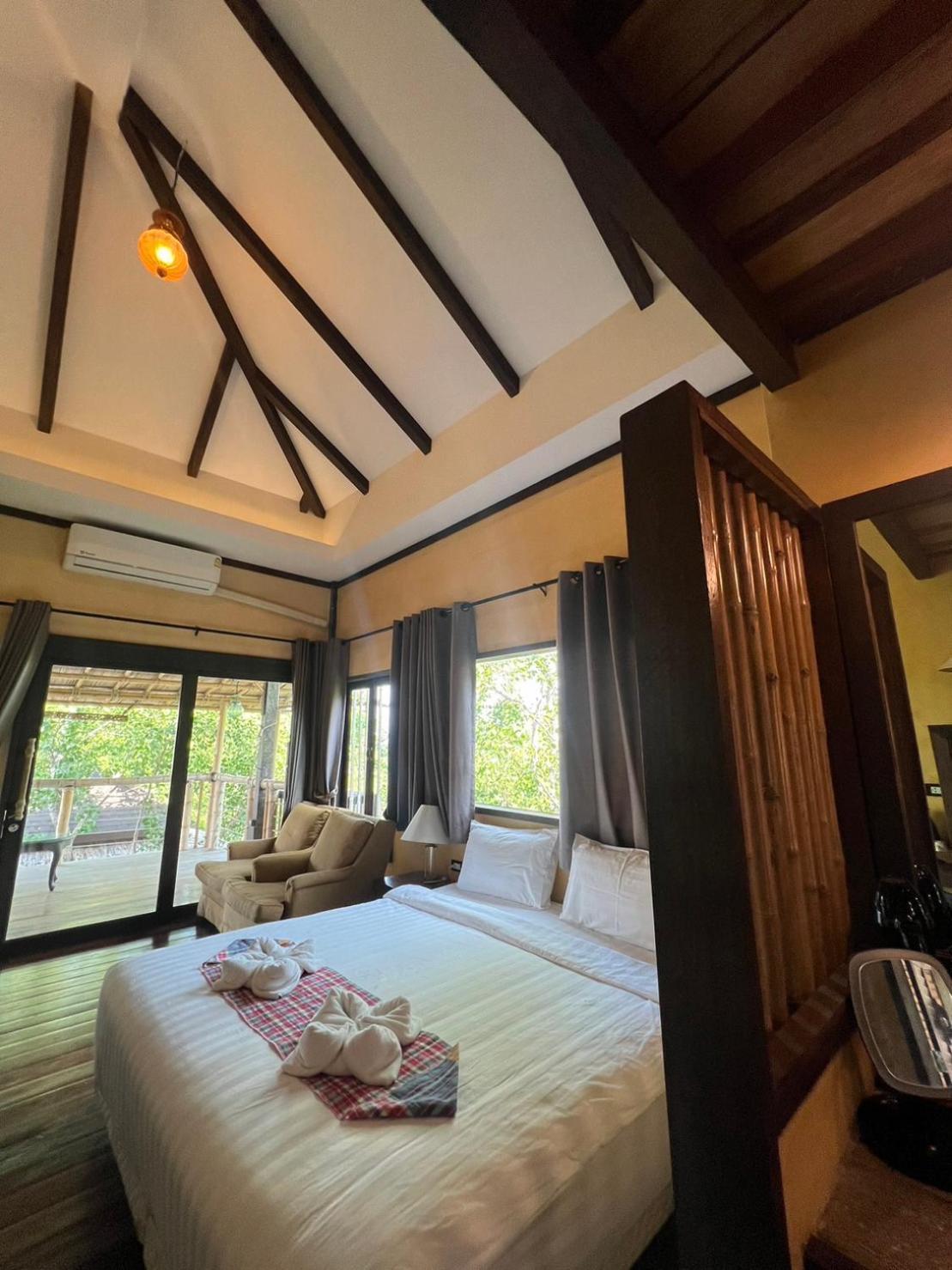 Отель Relax House Lanta Old Town Ко-Ланта Экстерьер фото