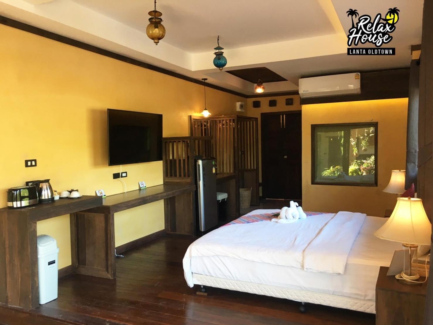 Отель Relax House Lanta Old Town Ко-Ланта Экстерьер фото