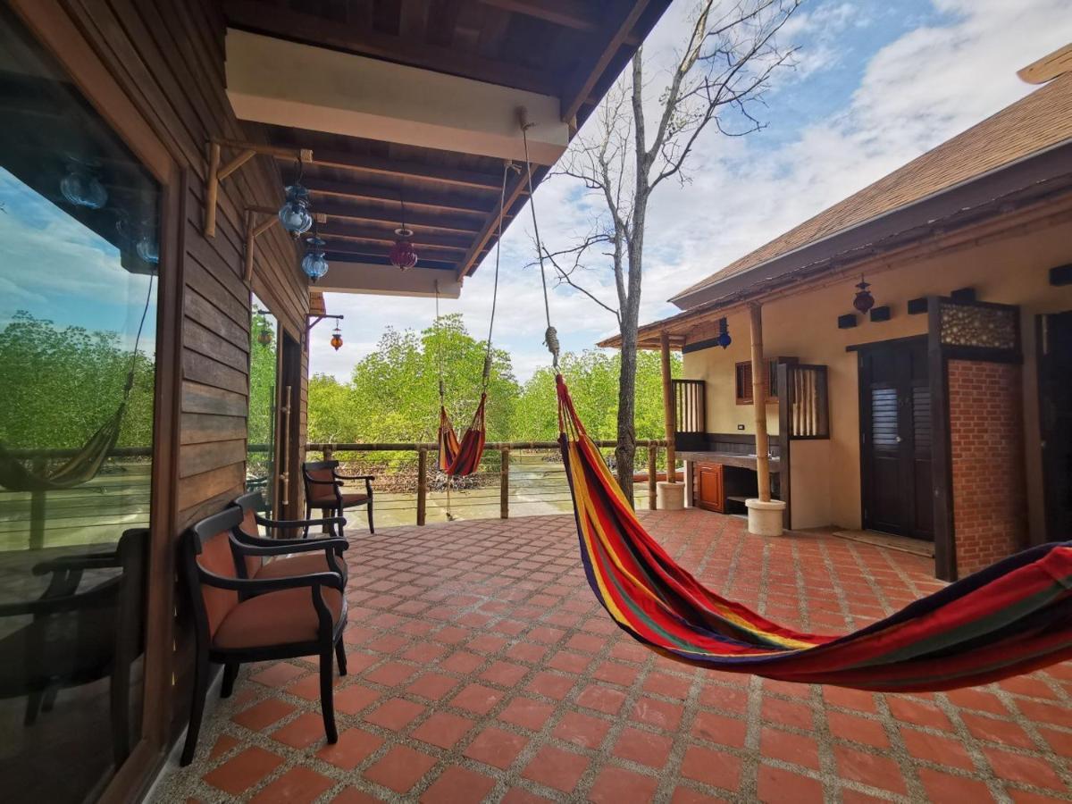 Отель Relax House Lanta Old Town Ко-Ланта Экстерьер фото