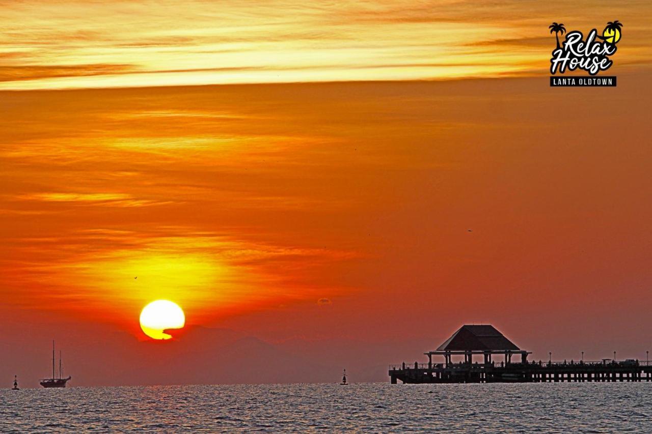 Отель Relax House Lanta Old Town Ко-Ланта Экстерьер фото